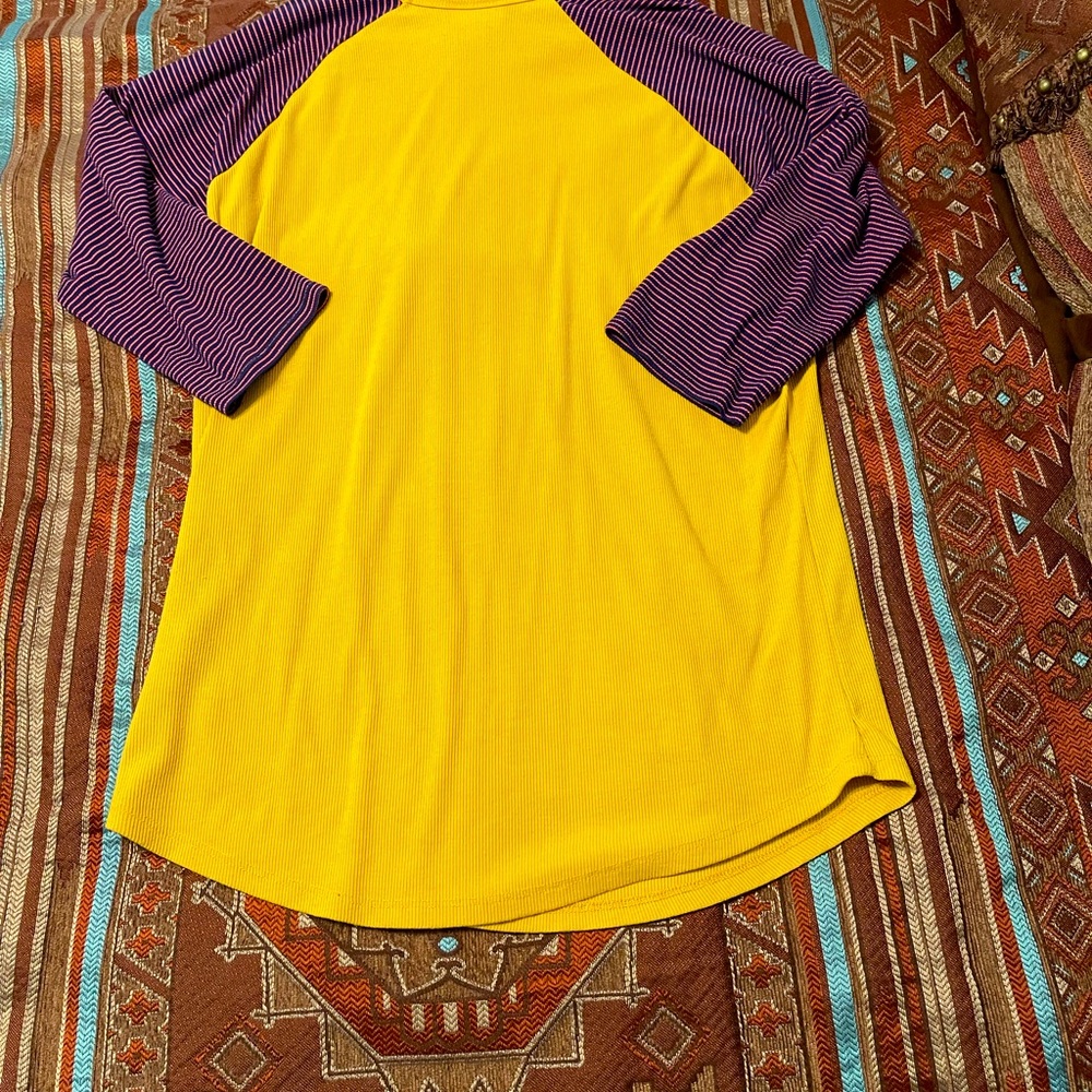 Lularoe medium top like new smoke free home